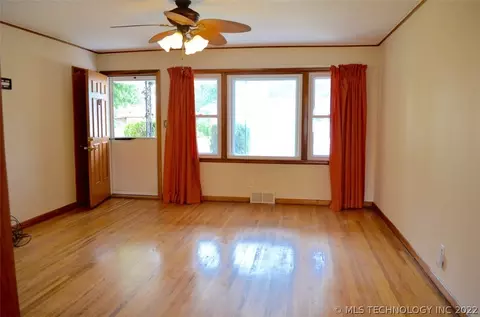8957 E Marshall Pl, Tulsa, OK 74115 photo 7