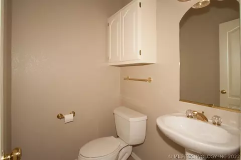 19601 E 38th Pl S, Broken Arrow, OK 74014 photo 13