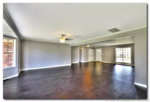 3667 E 49th St, Tulsa, OK 74135 photo 11