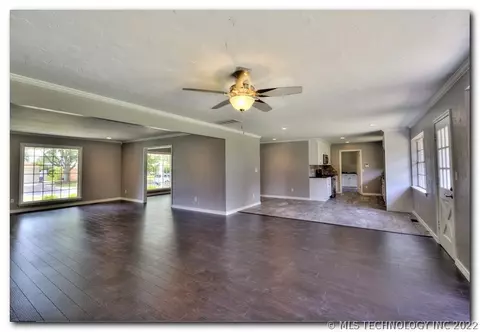 3667 E 49th St, Tulsa, OK 74135 photo 12