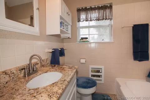 3741 E 4th Pl, Tulsa, OK 74112 photo 18