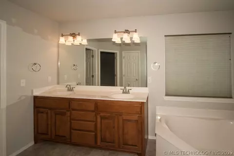 21953 E 115th Pl S, Broken Arrow, OK 74014 photo 19