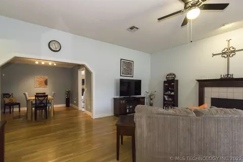 9415 E 100th St, Tulsa, OK 74133 photo 9