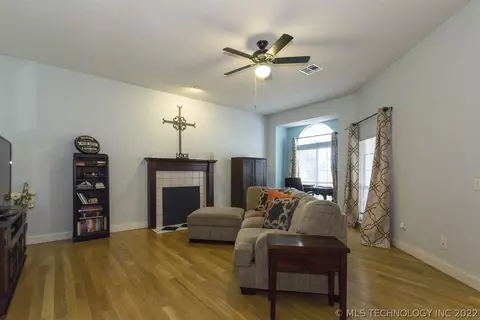 9415 E 100th St, Tulsa, OK 74133 photo 8