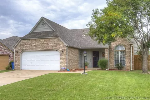 9415 E 100th St, Tulsa, OK 74133 photo 2