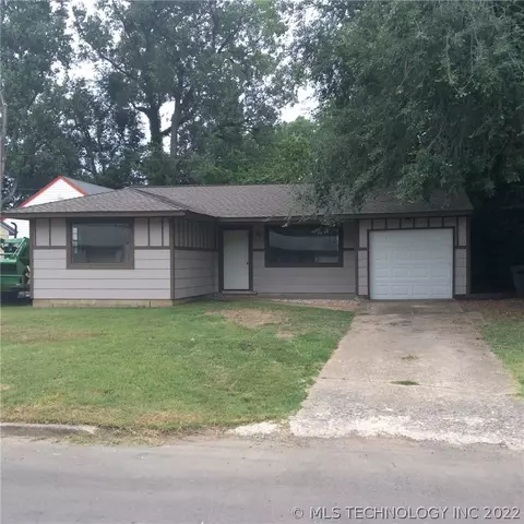 19510 E 3rd St, Tulsa, OK 74108 photo 1