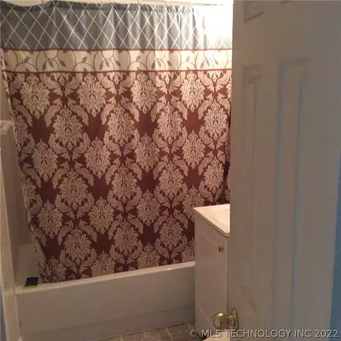 19510 E 3rd St, Tulsa, OK 74108 photo 8
