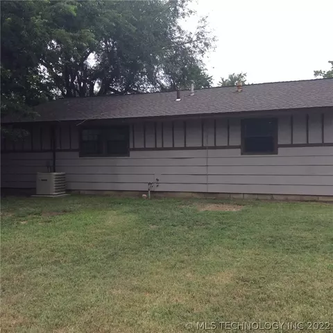 19510 E 3rd St, Tulsa, OK 74108 photo 13