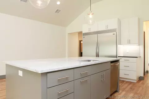 1022 E 38th Pl, Tulsa, OK 74105 photo 14