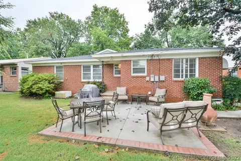 1109 E 53rd Pl, Tulsa, OK 74105 photo 23