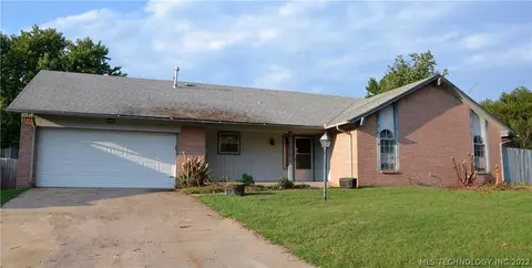 12135 E 36th Pl, Tulsa, OK 74146 photo 1