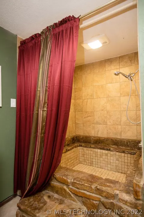 12516 E 37th E St, Tulsa, OK 74146 photo 15