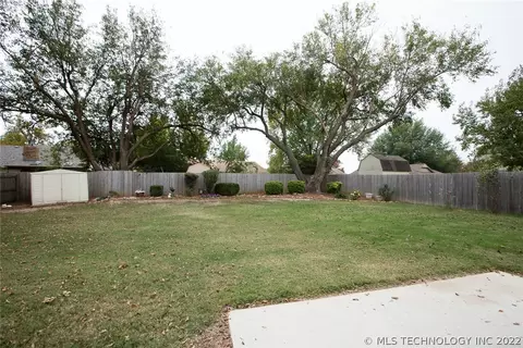 12516 E 37th E St, Tulsa, OK 74146 photo 29