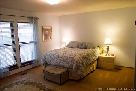 6909 E 65th Pl, Tulsa, OK 74133 photo 18