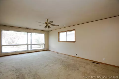 6739 E 27th Pl, Tulsa, OK 74129 photo 18