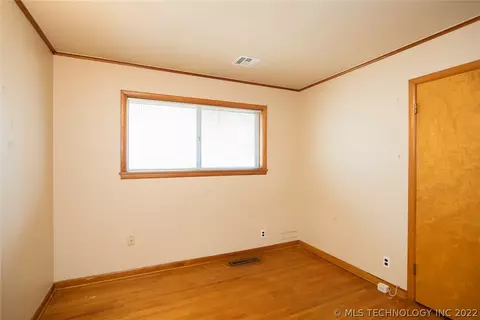 6739 E 27th Pl, Tulsa, OK 74129 photo 4