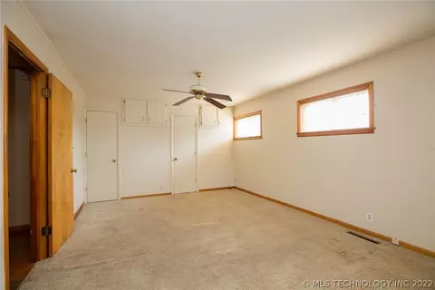 6739 E 27th Pl, Tulsa, OK 74129 photo 6