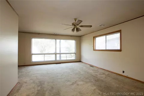 6739 E 27th Pl, Tulsa, OK 74129 photo 19