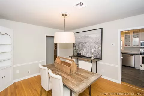 3530 E 22nd Pl, Tulsa, OK 74114 photo 8