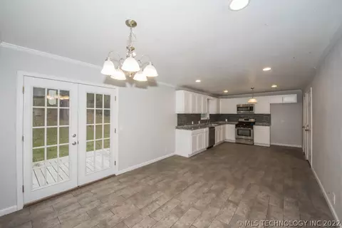6710 E 7th St, Tulsa, OK 74112 photo 8