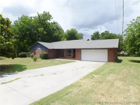 607 E Freeman St, Davis, OK 73030 photo 1