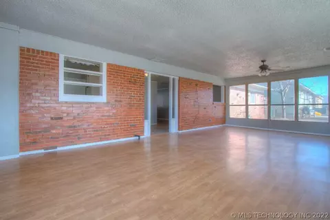 10114 E 22nd Pl, Tulsa, OK 74129 photo 11