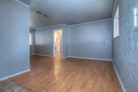 10114 E 22nd Pl, Tulsa, OK 74129 photo 7