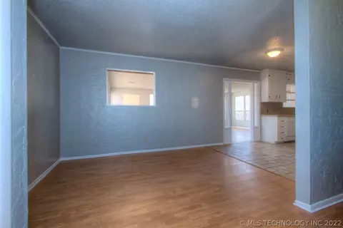 10114 E 22nd Pl, Tulsa, OK 74129 photo 6