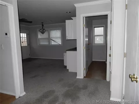2511 E 2nd St, Tulsa, OK 74104 photo 8