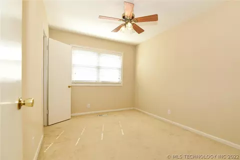3726 E 59th Pl, Tulsa, OK 74135 photo 23