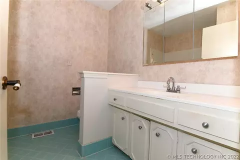 3726 E 59th Pl, Tulsa, OK 74135 photo 25