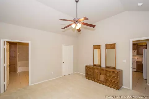 8206 E 74th Ct, Tulsa, OK 74133 photo 18