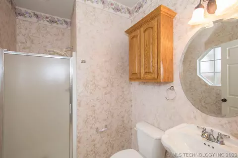 8206 E 74th Ct, Tulsa, OK 74133 photo 16