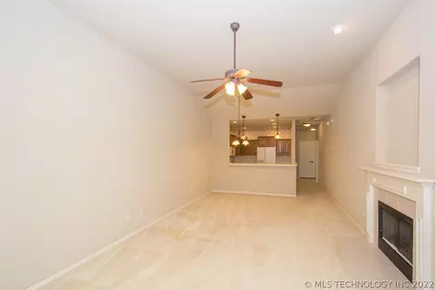 8206 E 74th Ct, Tulsa, OK 74133 photo 5
