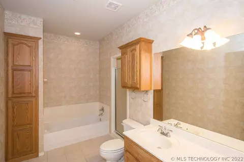 8206 E 74th Ct, Tulsa, OK 74133 photo 19
