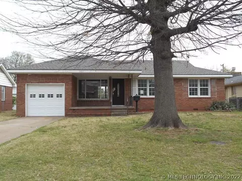 7517 E 4th St, Tulsa, OK 74112 photo 1