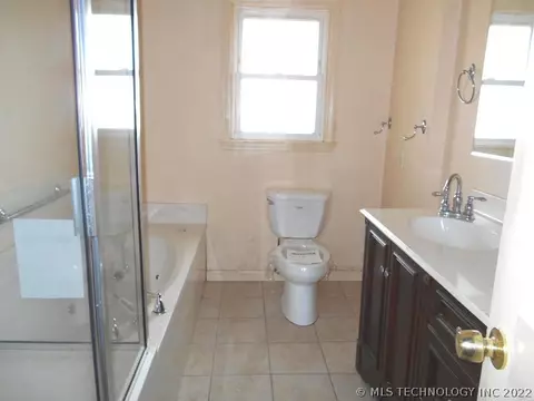 7517 E 4th St, Tulsa, OK 74112 photo 10