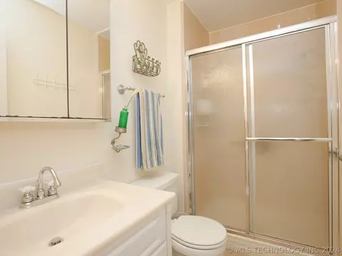 12505 E 37th St, Tulsa, OK 74146 photo 27