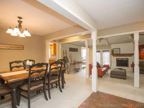 12505 E 37th St, Tulsa, OK 74146 photo 6
