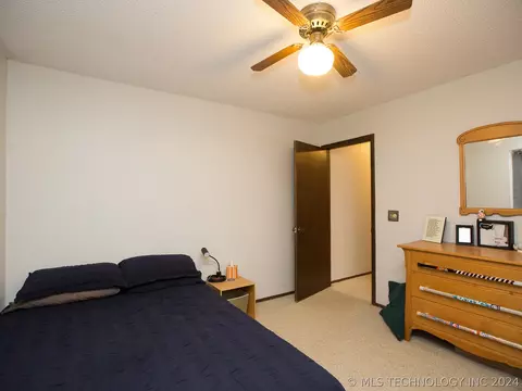 12505 E 37th St, Tulsa, OK 74146 photo 24