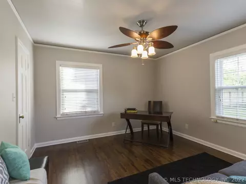 2442 E 17th Pl, Tulsa, OK 74104 photo 16