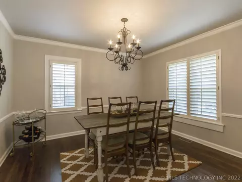 2442 E 17th Pl, Tulsa, OK 74104 photo 6