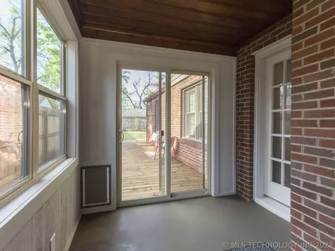 2442 E 17th Pl, Tulsa, OK 74104 photo 21