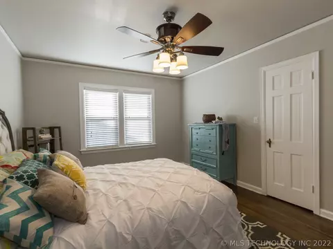 2442 E 17th Pl, Tulsa, OK 74104 photo 12