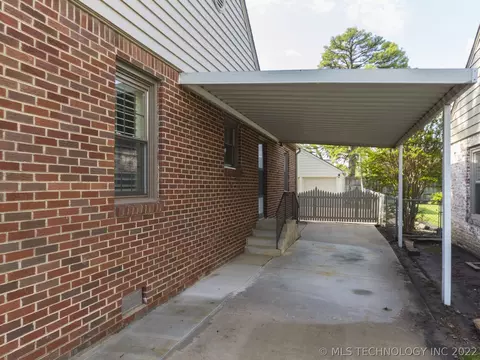 2442 E 17th Pl, Tulsa, OK 74104 photo 27