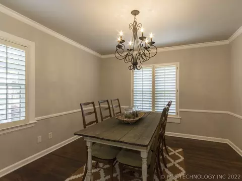 2442 E 17th Pl, Tulsa, OK 74104 photo 7