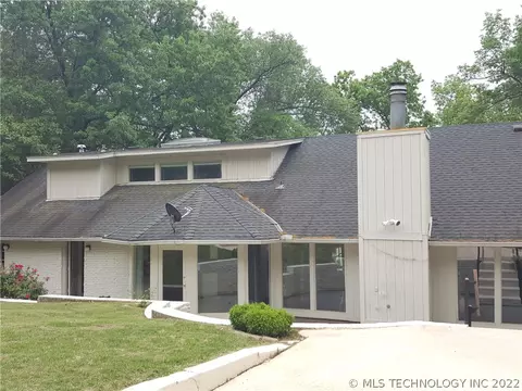 4323 E 74th St, Tulsa, OK 74136 photo 2