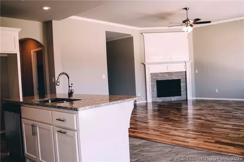 22610 E 105th St S, Broken Arrow, OK 74014 photo 8