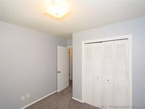 2015 E 52nd St, Tulsa, OK 74105 photo 24