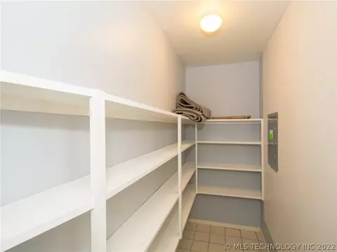 2015 E 52nd St, Tulsa, OK 74105 photo 13